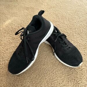 APL Techloom pro black lace up sneakers 8